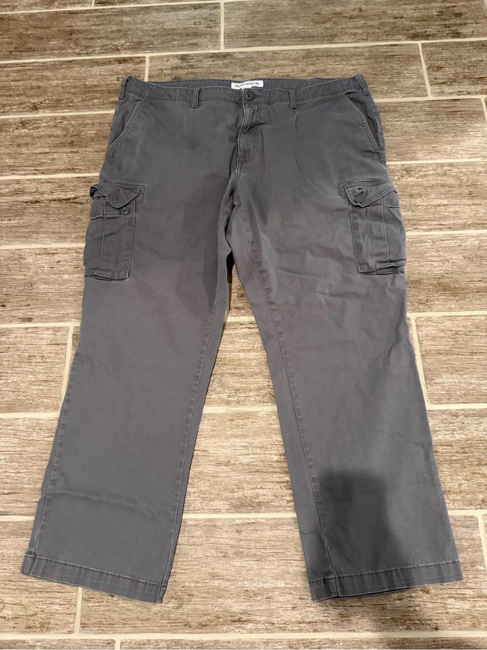 AMAZON ESSENTIALS MENS STRAIGHT FIT STRETCH cargo pants GREY GRAY